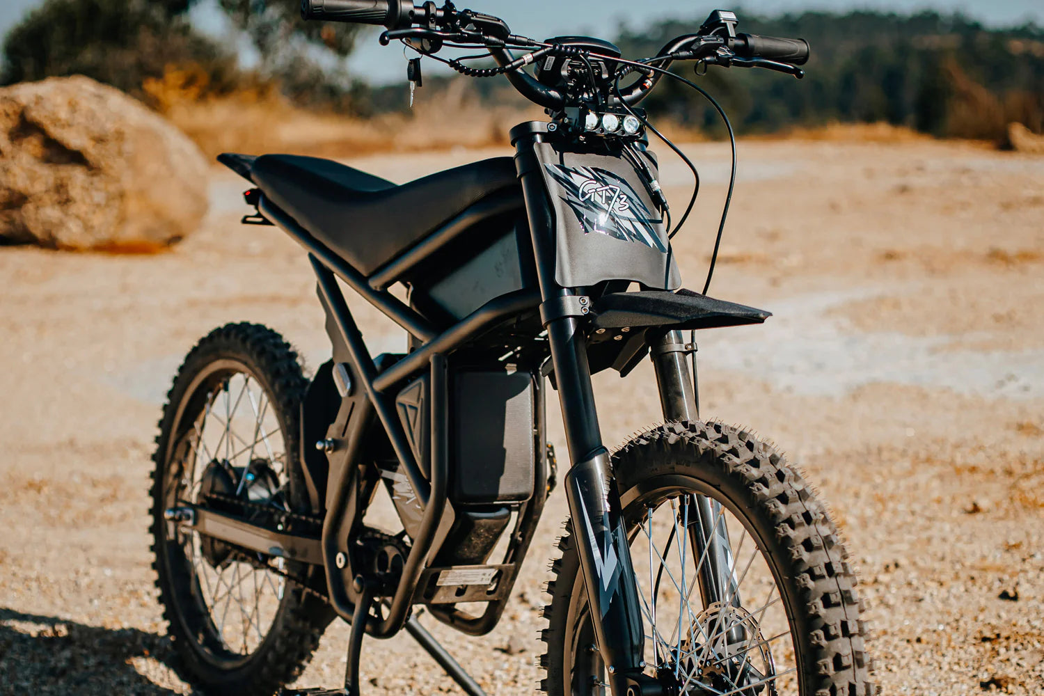 GT73 Electric Motorbike (Dual Battery 48V 18.2Ah×2, 2400W Peak, 25” Off-Road Tires)