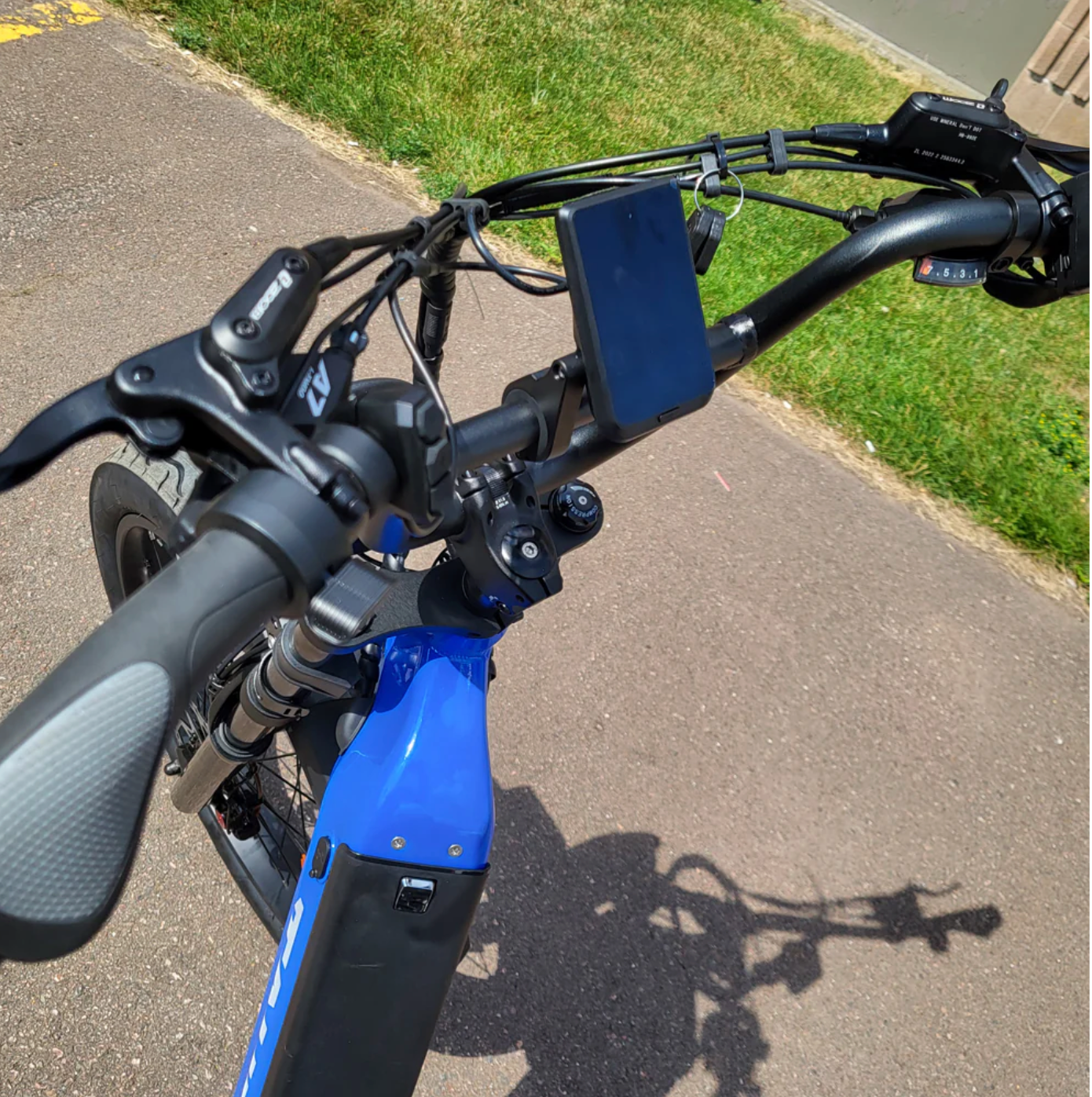 TAUBIK Pivot Electric Trike (48V 20Ah Samsung, Torque Sensor)