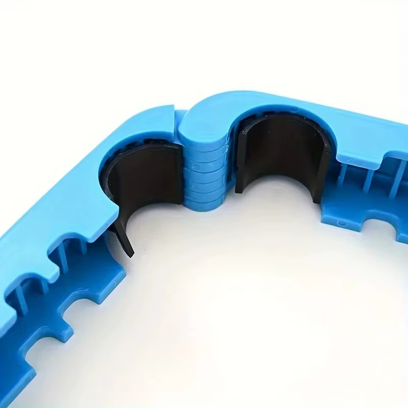 Close-up of the blue grip lock’s open jaws at the hinge — Zeus eBikes Canada
